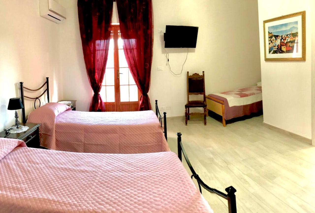 Casa Andreana Bed & Breakfast อูรี ภายนอก รูปภาพ
