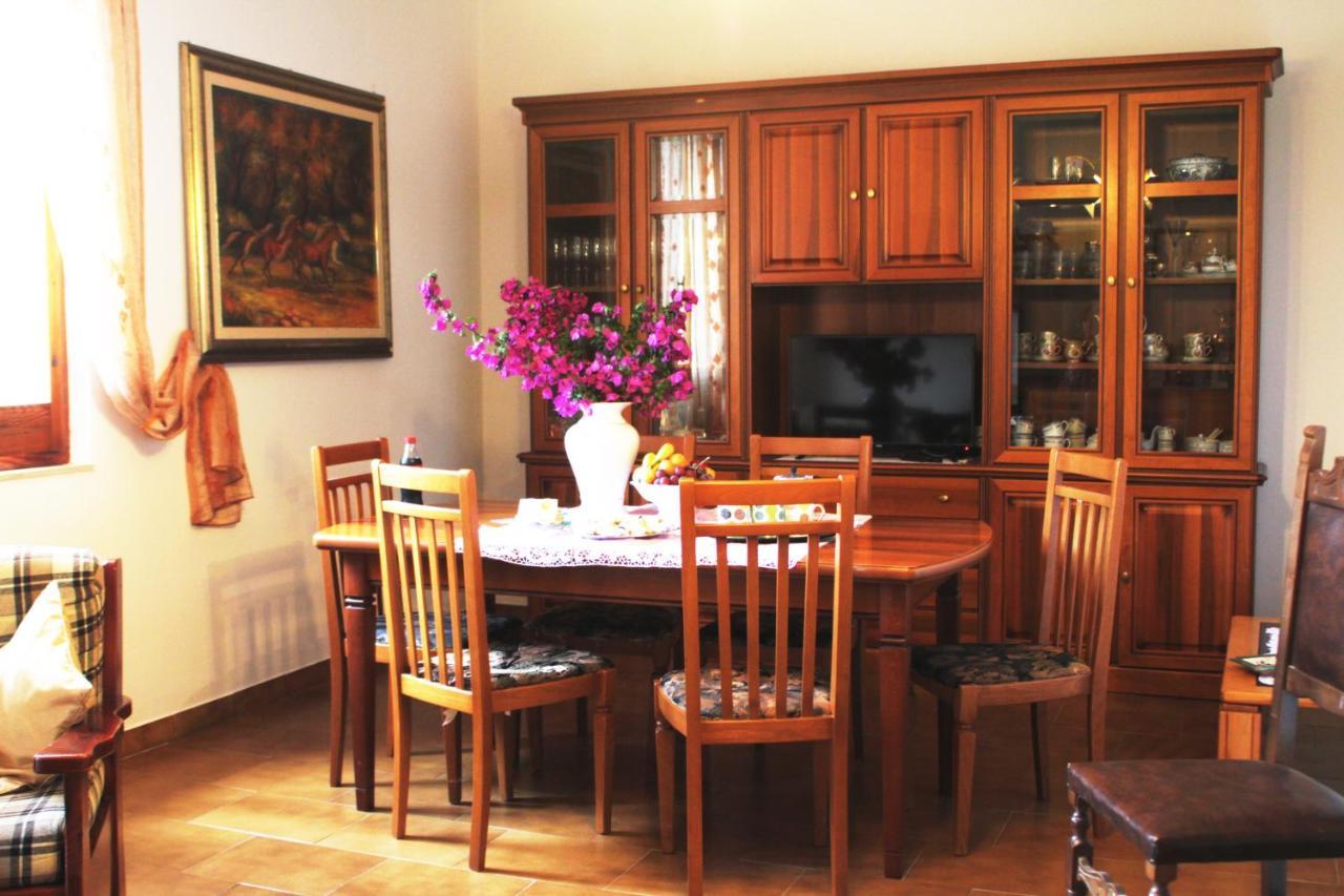 Casa Andreana Bed & Breakfast อูรี ภายนอก รูปภาพ