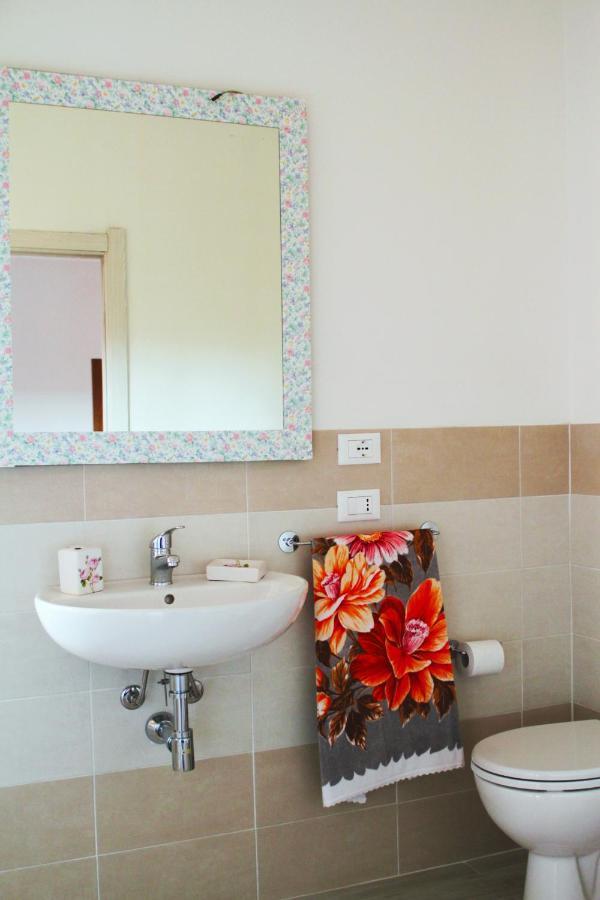 Casa Andreana Bed & Breakfast อูรี ภายนอก รูปภาพ